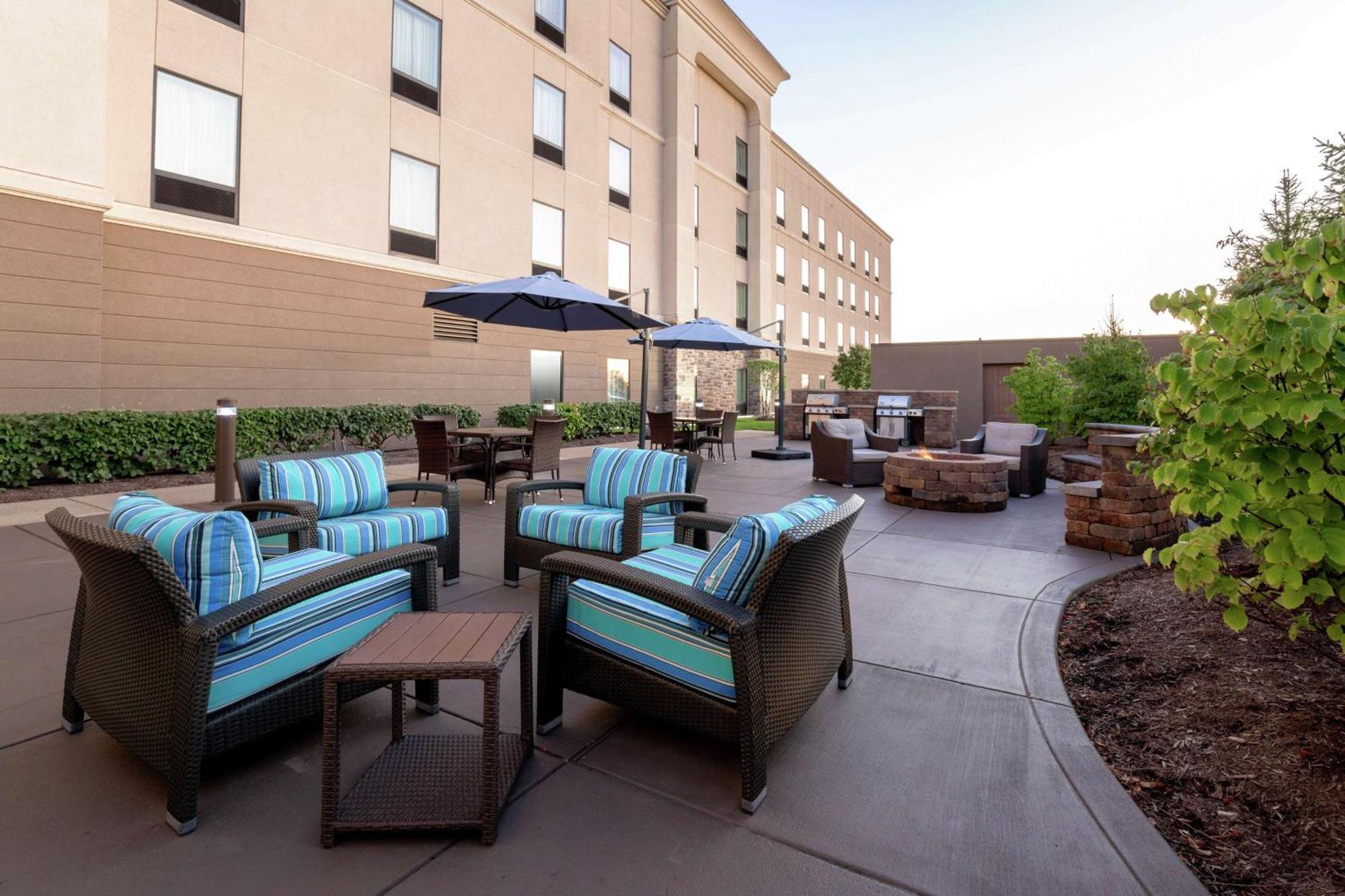 Hampton Inn & Suites Wheeling - The Highlands Triadelphia Exterior foto