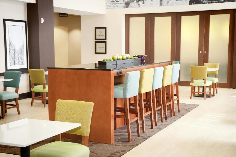 Hampton Inn & Suites Wheeling - The Highlands Triadelphia Exterior foto